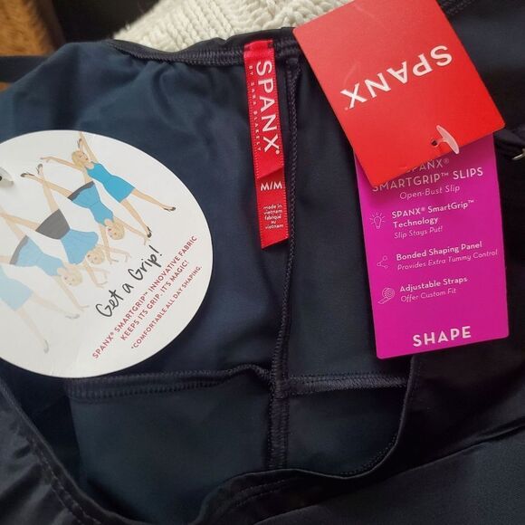 SPANX | *NEW* SmartGrip Open-Bust Full Slip - [Med, Very Black] - Picture 6 of 10